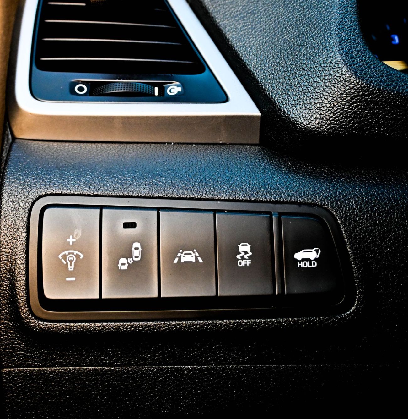 Hyundai Tucson GL Plus 2.0L