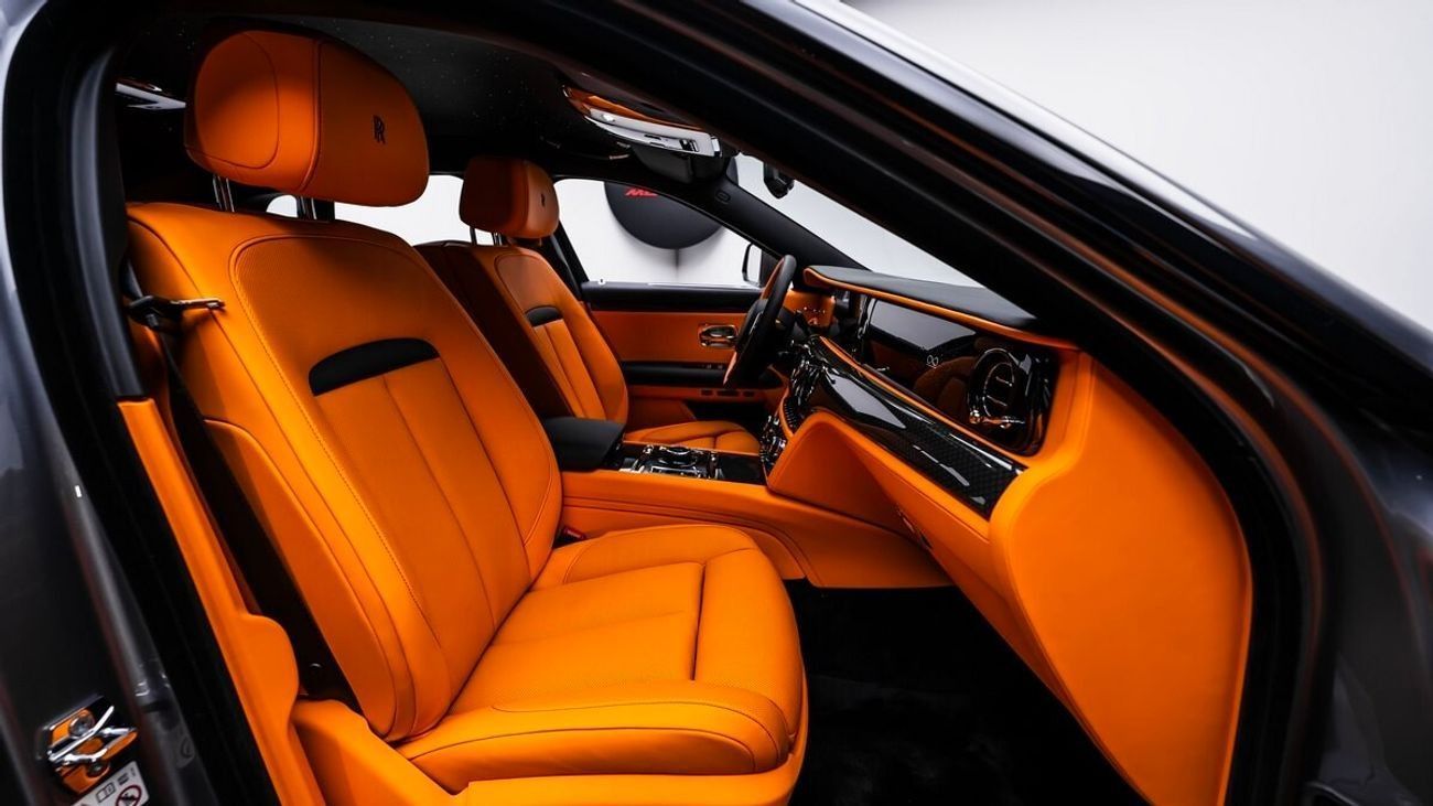 رولز رويس جوست Black Badge 2024 - GCC - Under Warranty and Service Contract