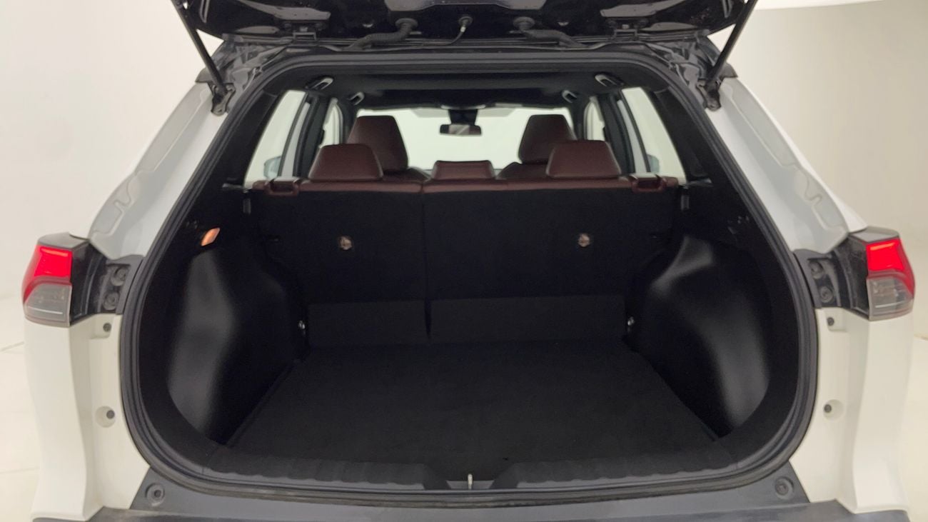 Toyota Corolla Cross GLI 1.8 | Zero Down Payment | Home Test Drive