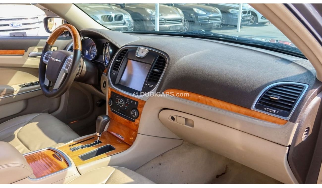 كرايسلر 300C بلس