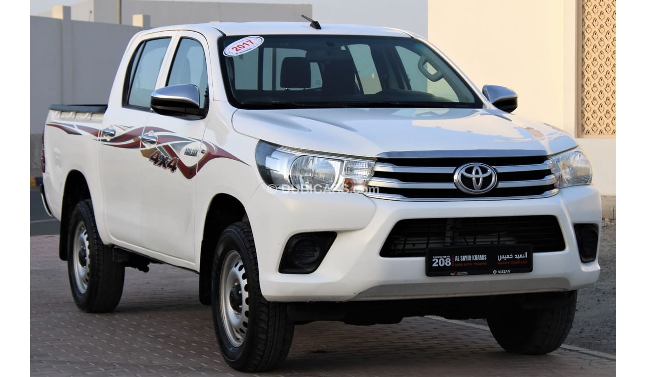 تويوتا هيلوكس تويوتا هيلوكس 2017 ديزل خليجي بحالة ممتازة بدون حوادث نظيفه جدا من الداخل والخارج