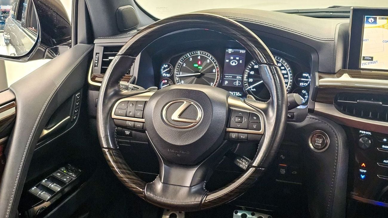 لكزس LX 570 SIGNATURE