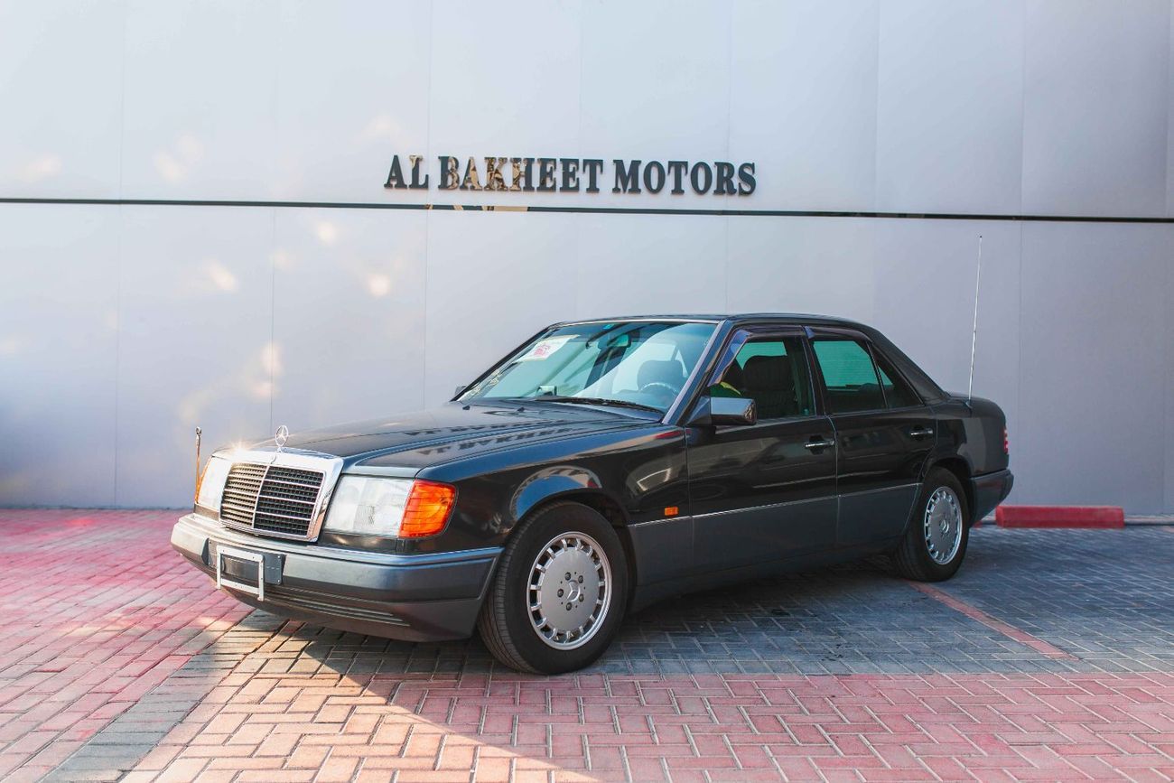 Mercedes-Benz E300 Mercedes-Benz E300