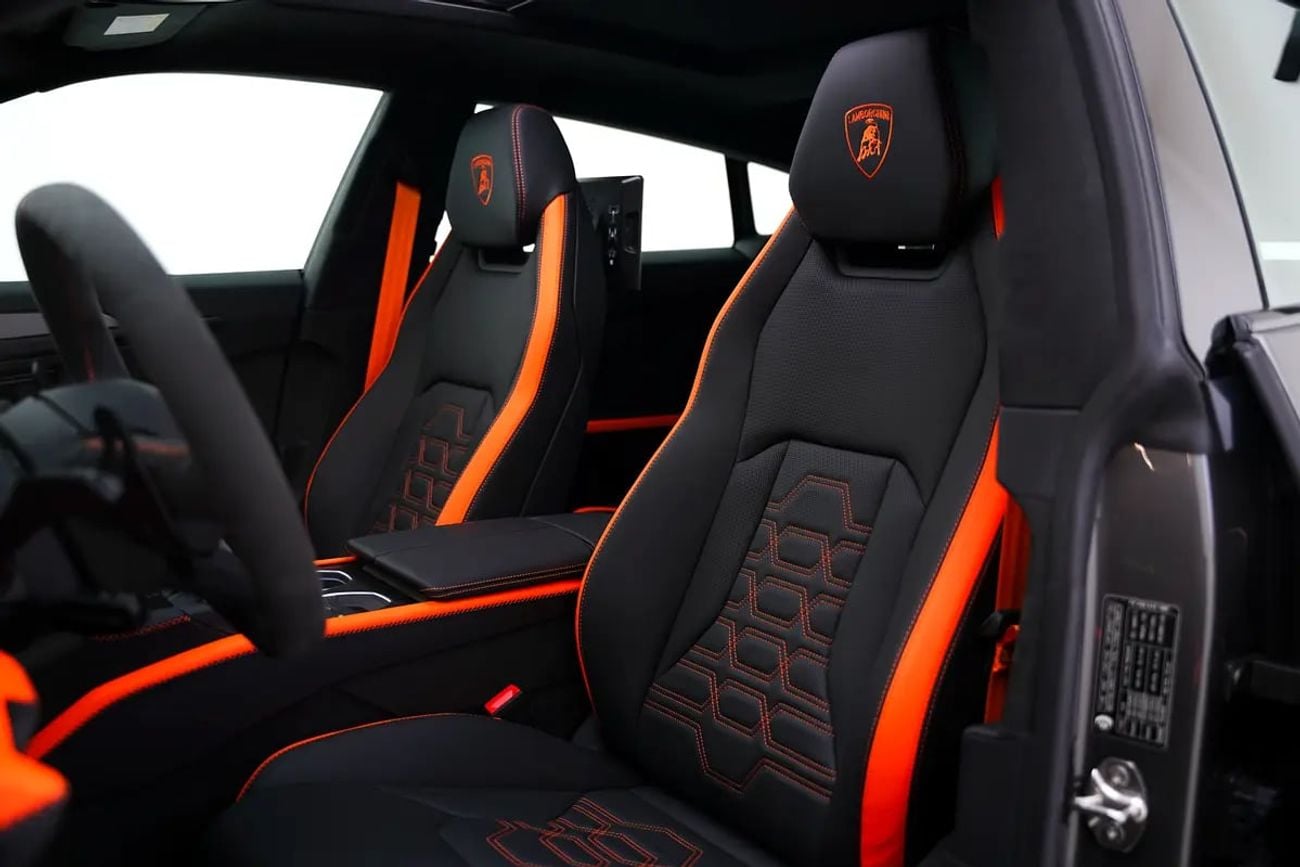 Lamborghini Urus SE 4.0T V8 Hybrid SE