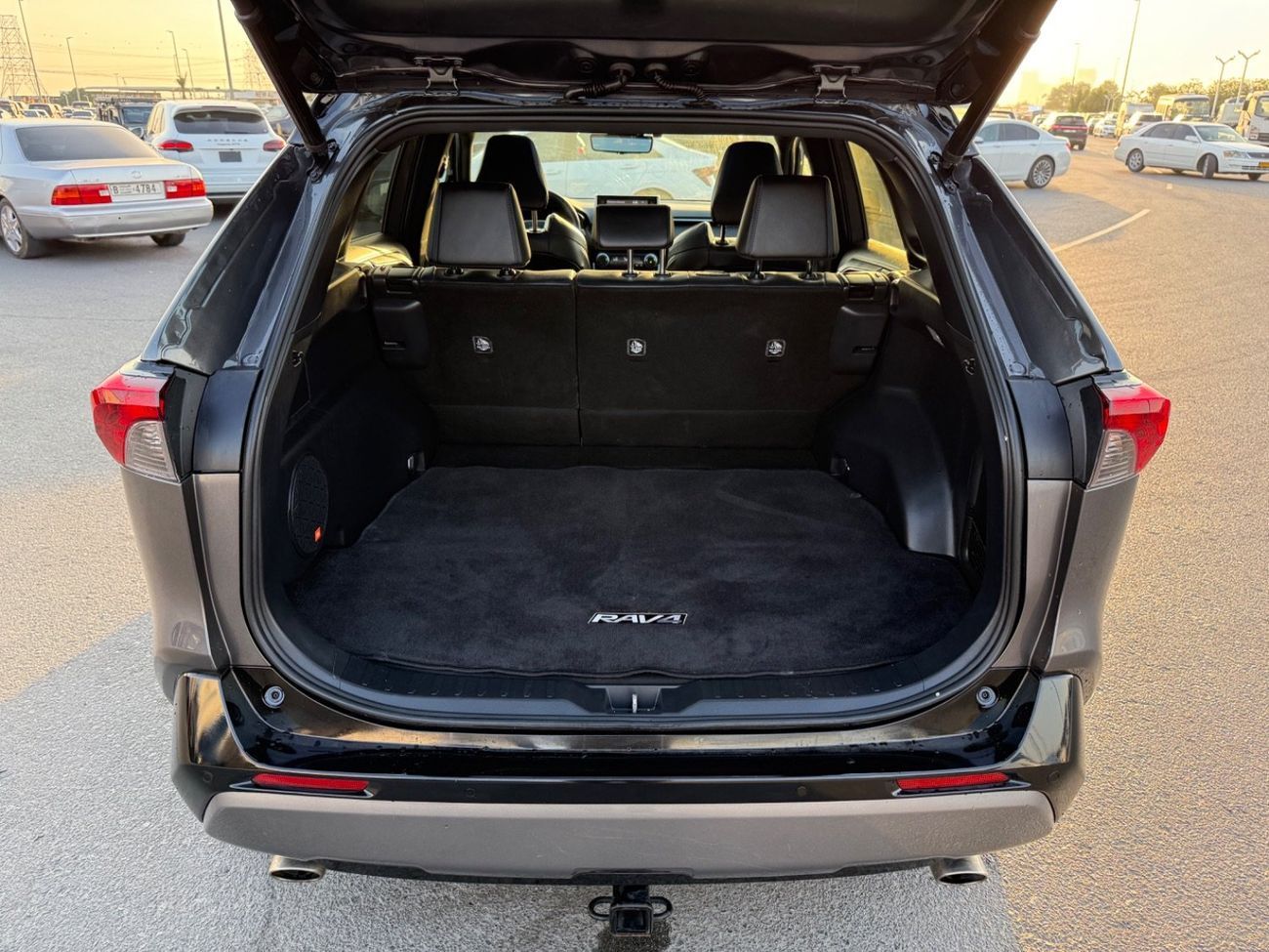 تويوتا راف ٤ 2020 TOYOTA RAV4 XSE HYBRID FULL OPTIONS IMPORTED FROM USA