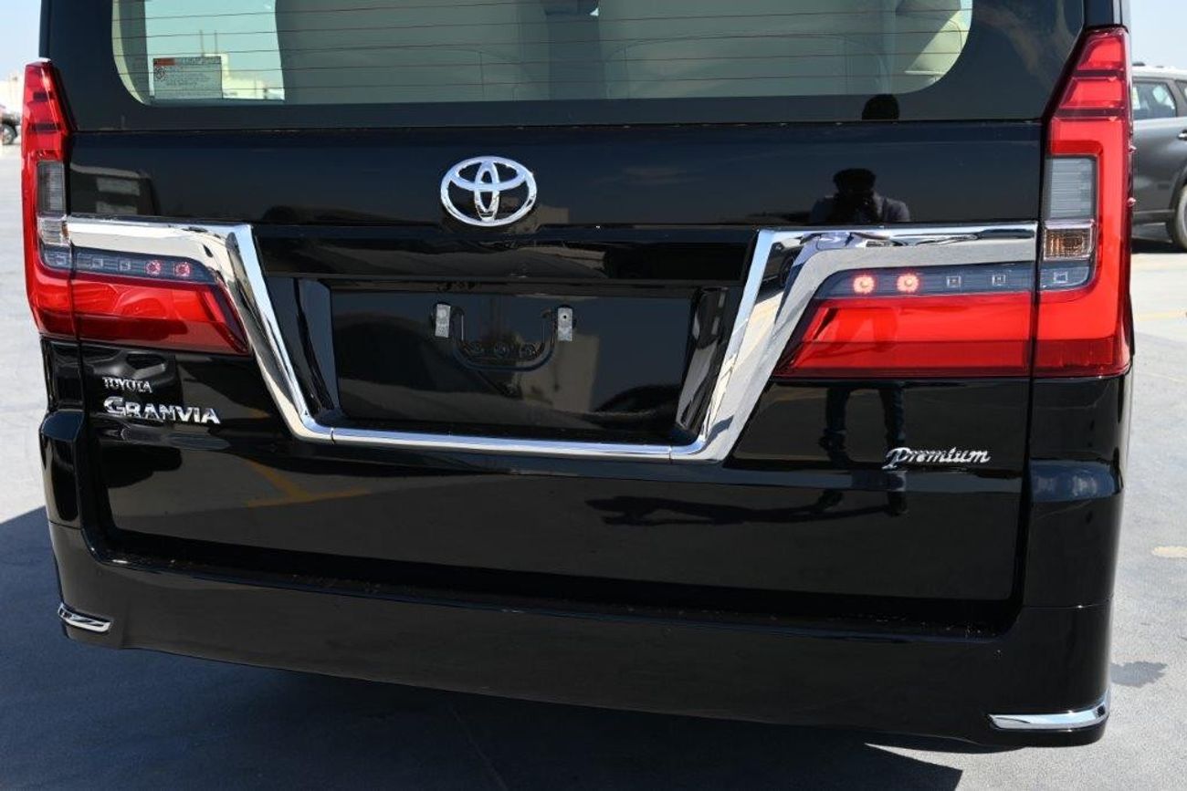 New 2025 MODEL TOYOTA GRANVIA V LUXURY 2.8L DIESEL 6SEATER AUTOMATIC