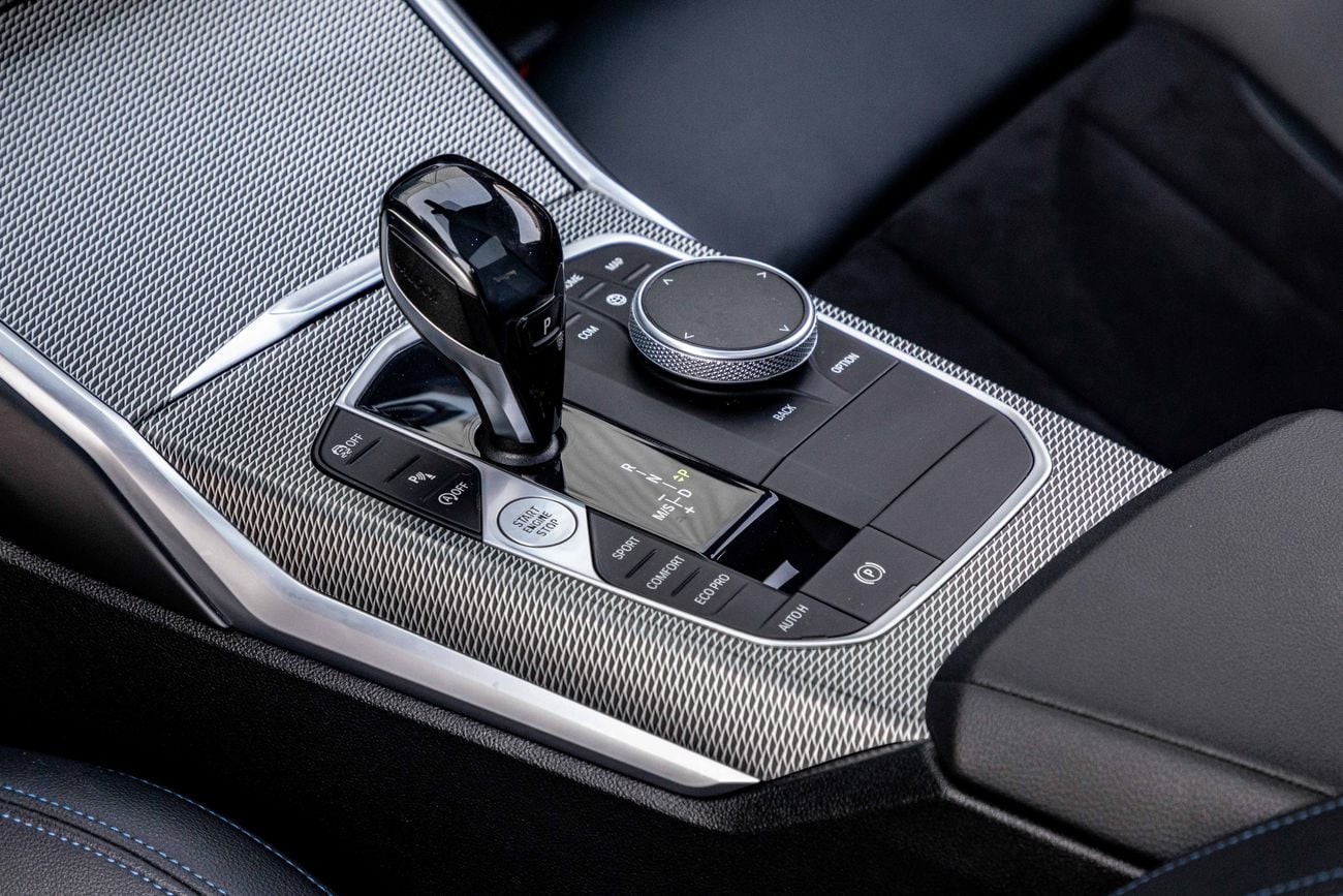 بي أم دبليو 330i 330i M-Sport | 2,546 P.M | 0% Downpayment | BMW Service History | Low Kms!