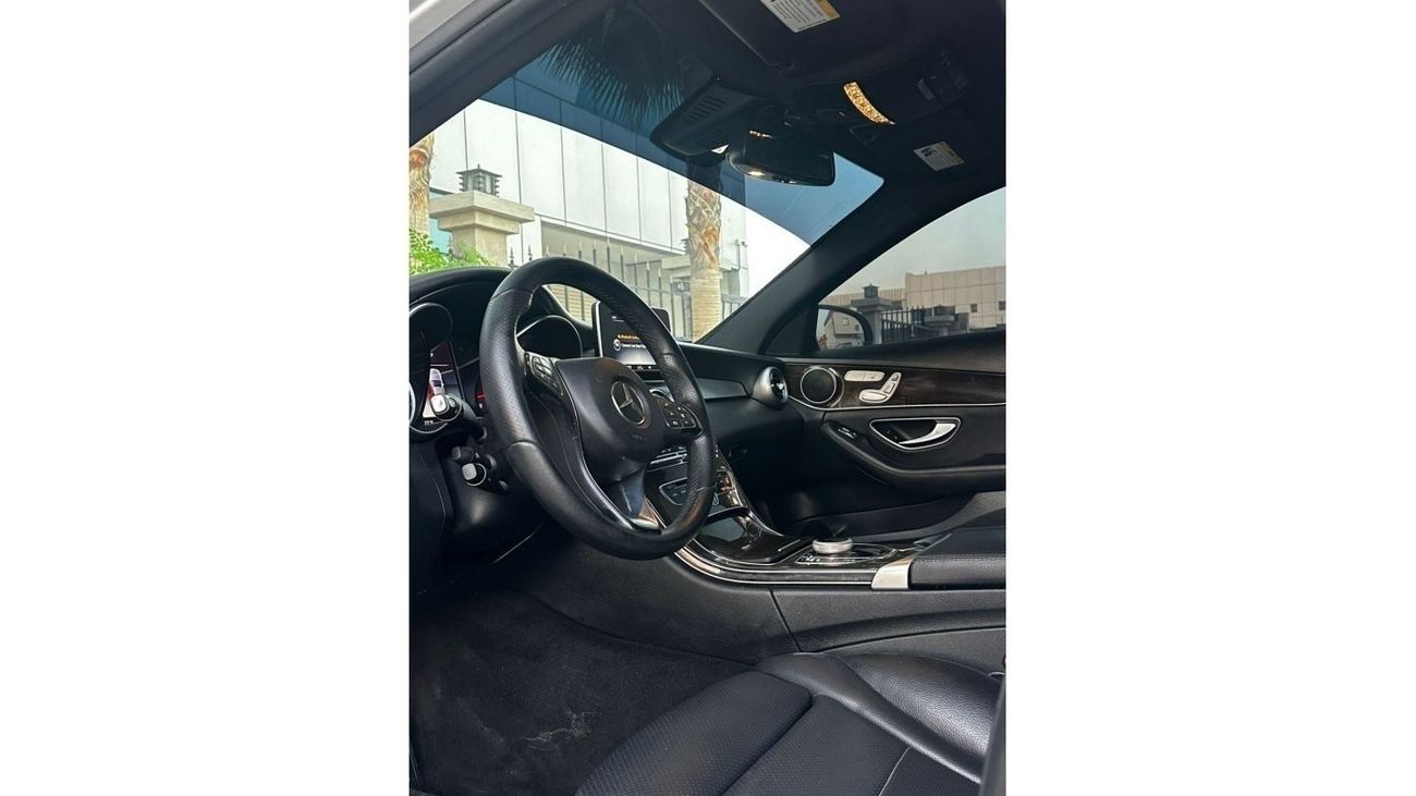 Mercedes-Benz C 300 Luxury