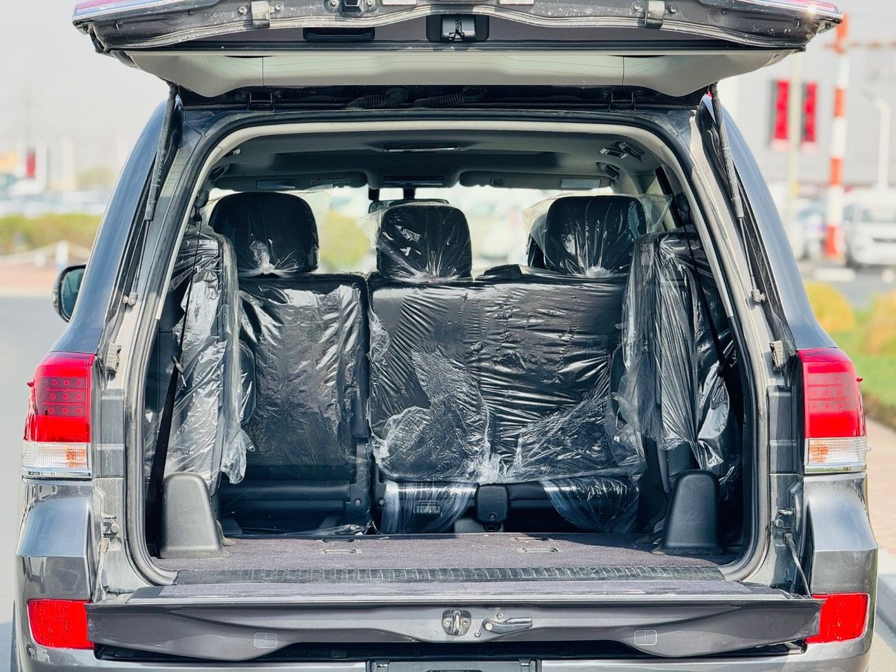 Toyota Land Cruiser VXR top of the range