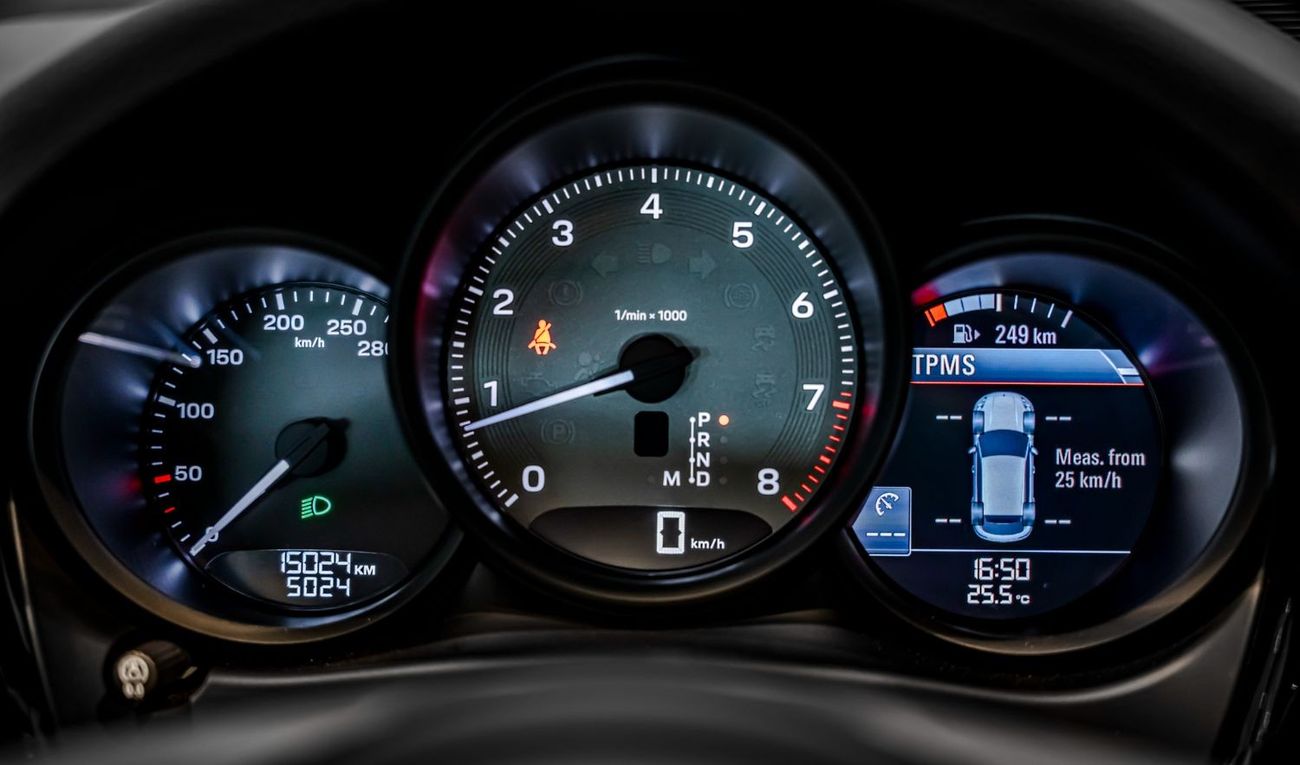 بورش ماكان 2024 Porsche Macan S, 2025 Porsche Warranty, Full Service History, Low Kms, GCC