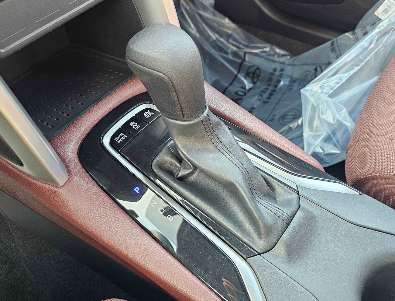 تويوتا كورولا كروس 1.8L Hybrid, Leather Seats / SPECIAL OFFER