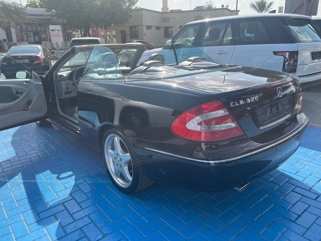 Mercedes-Benz CLK 320