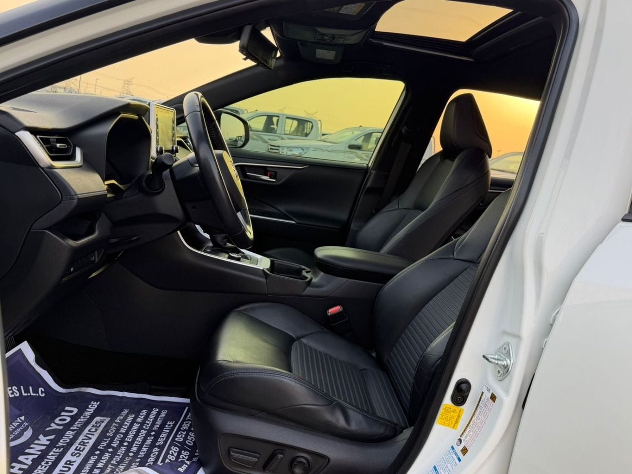 تويوتا راف ٤ 2019 TOYOTA RAV4 XSE Hybrid 4x4 2.5L