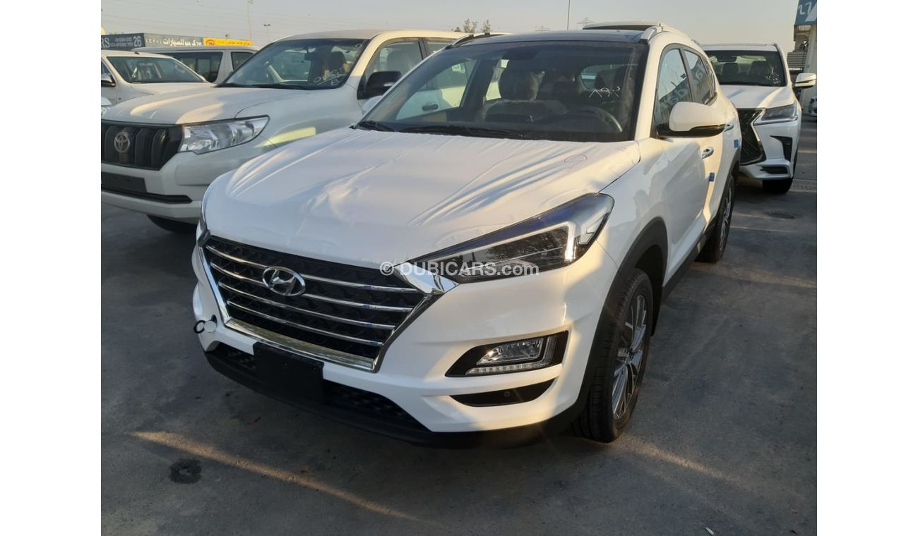 Hyundai Tucson 2.0 with sun roof