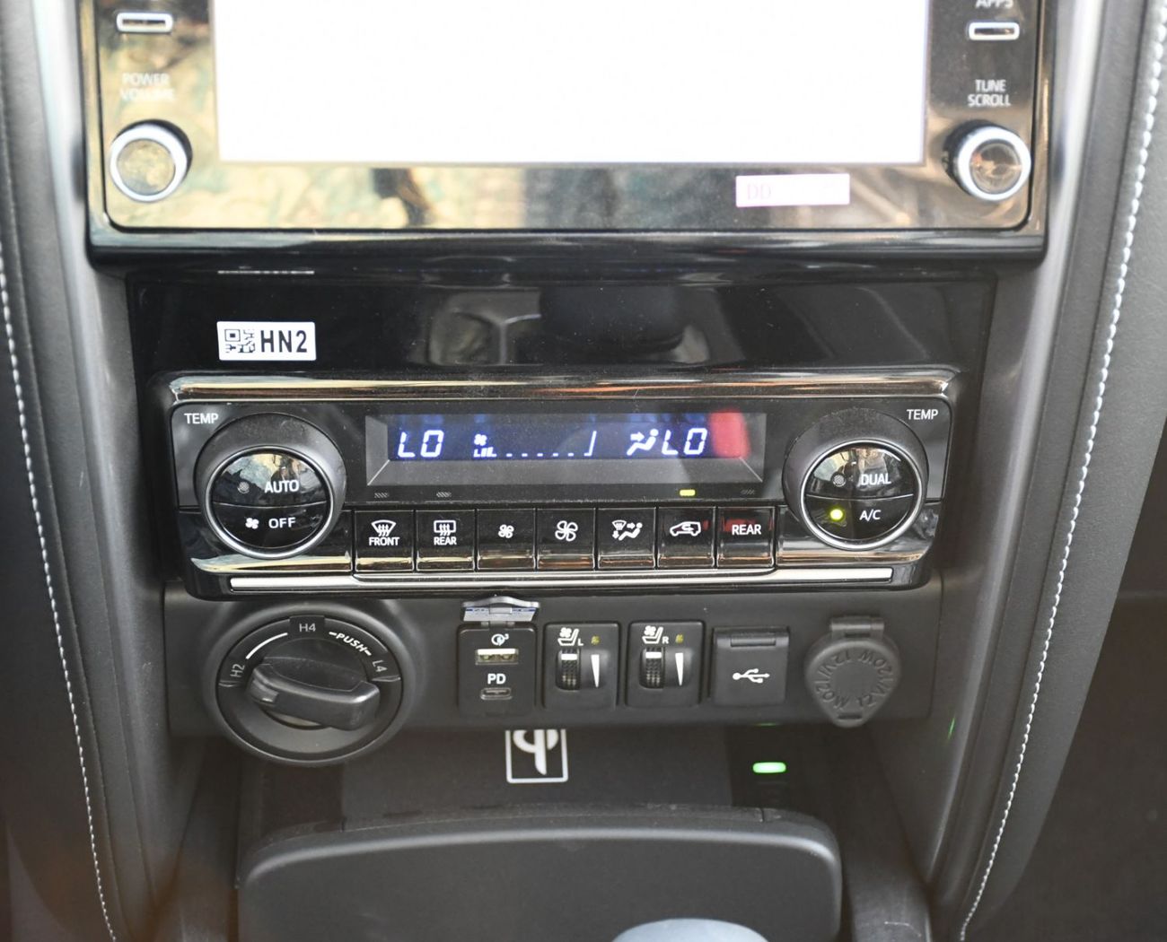 Toyota Fortuner 4.0L V6 inside Black Full option