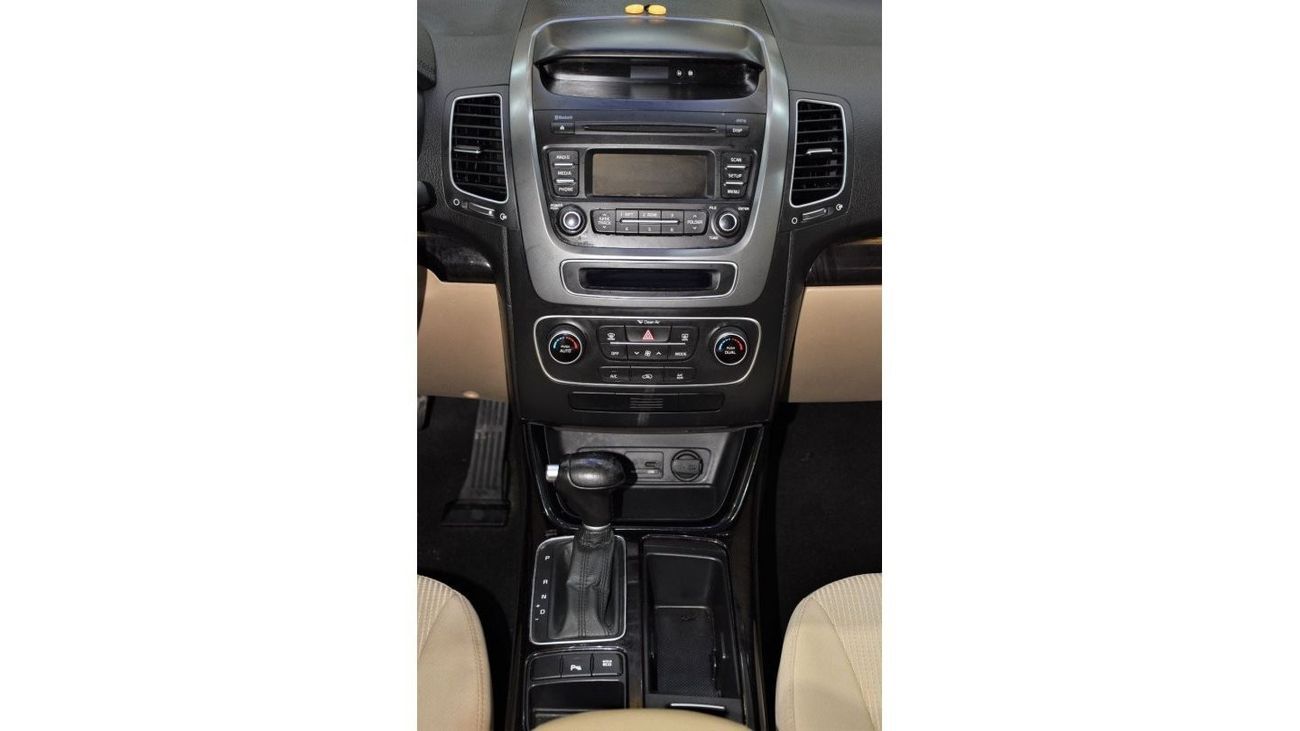 Kia Sorento LX EXCELLENT DEAL for our KIA Sorento ( 2014 Model! ) in Red Color! GCC Specs