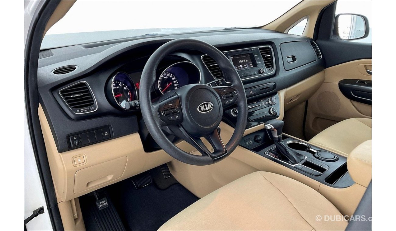 كيا كارنيفال LX