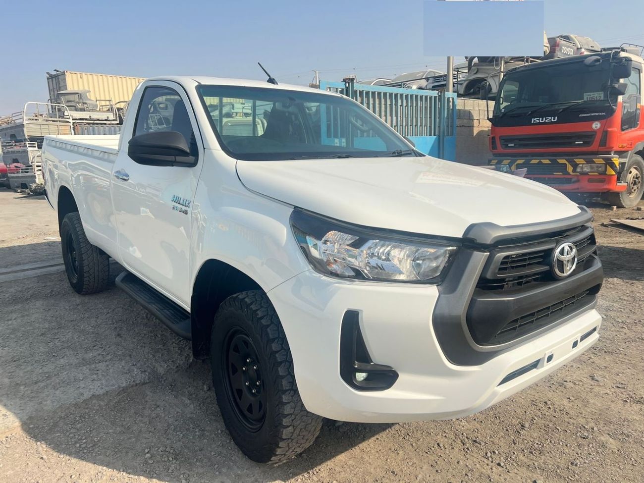 Toyota Hilux 2.8 LITER SINGLE CABIN DIESEL RIGHT HAND ONLY FOR EXPORT