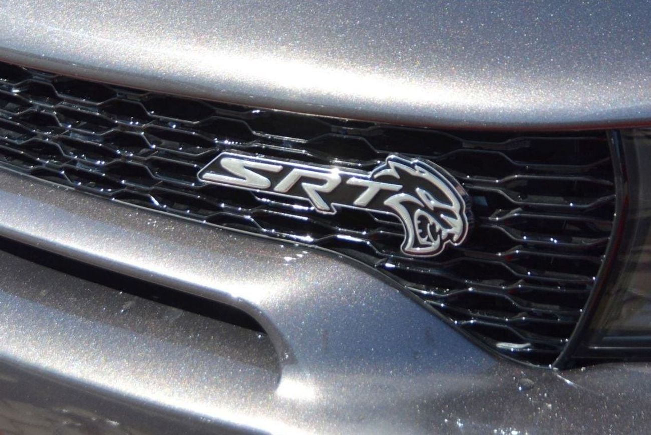 دودج تشارجر SXT Mid 3.6L SRT KIT & WIDR BODE // SUN ROOF //AIR BAGS // VERY GOOD CONDITION