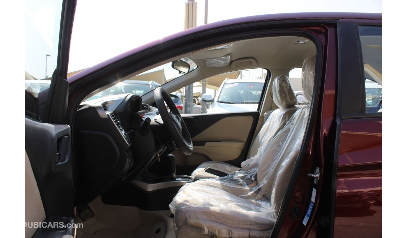 هوندا سيتي EX خالية من الحوادث - خليجي - صبغة وكالة - مكينة 1500 سي سي - السيارة بحالة الوكالة من الداخل والخار