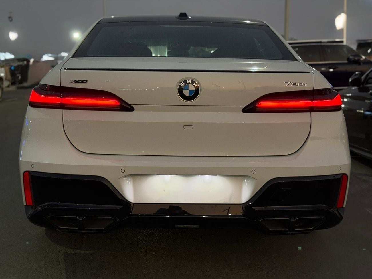 BMW 760i XDRIVE MASTERCLASS M SPORT PACKAGE XDRIVE AUTOMATIC TRANSMISSION ( FOR RE EXPORT OUTSIDE GCC COUNTRI