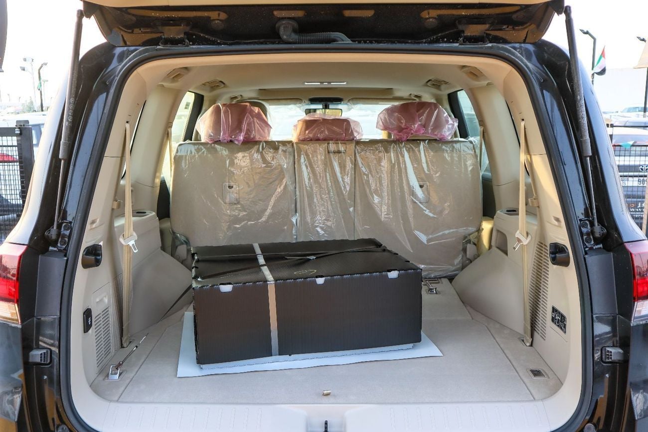 Toyota Land Cruiser GXR 3.3L Toyota Land Cruiser GXR 3.3L Diesel (300 Series) (FJA300) 2025 Model – 4WD SUV (Big Screen