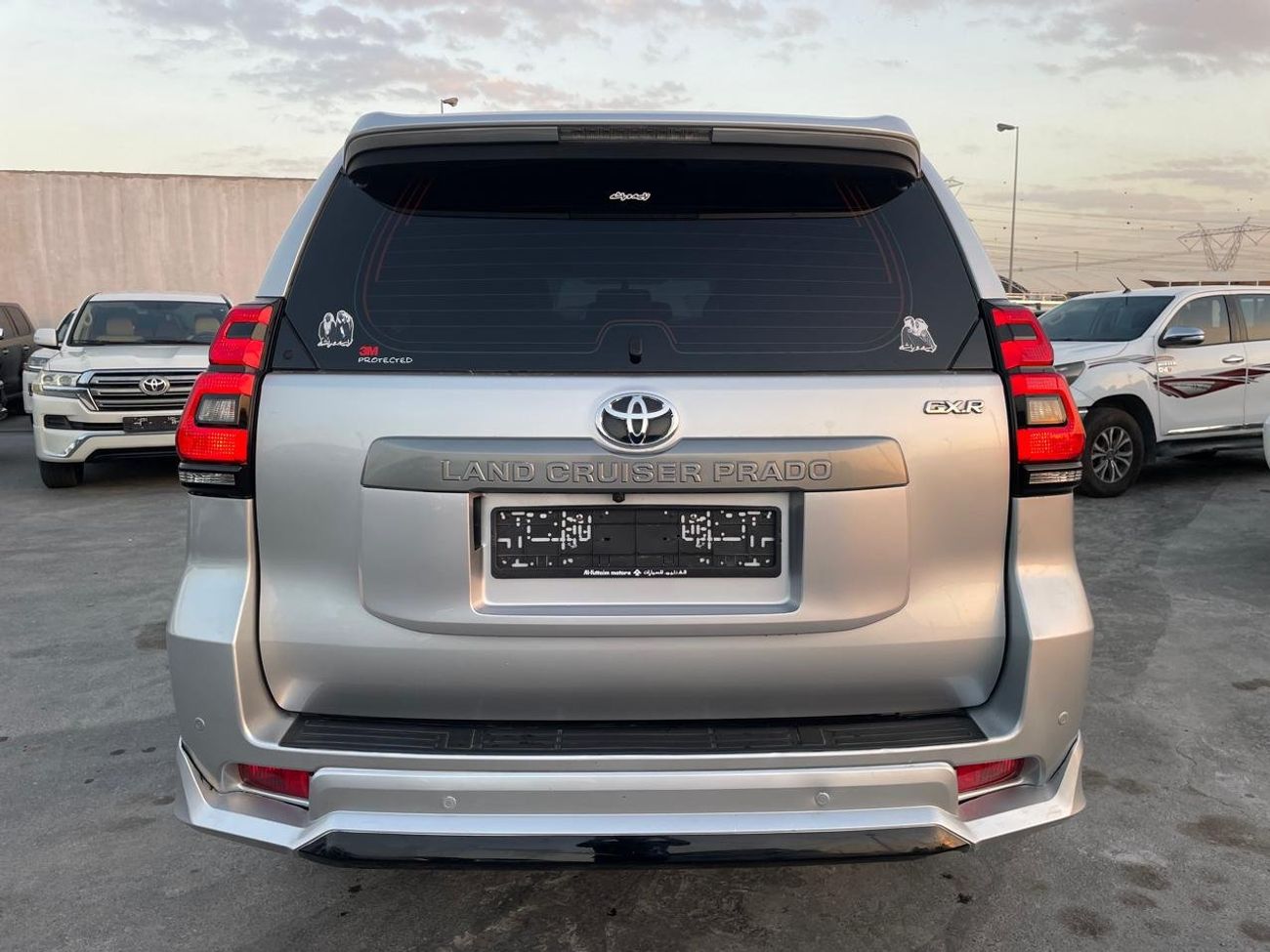 تويوتا برادو GXR 2.7L (164 HP) 4WD (7 Seater)