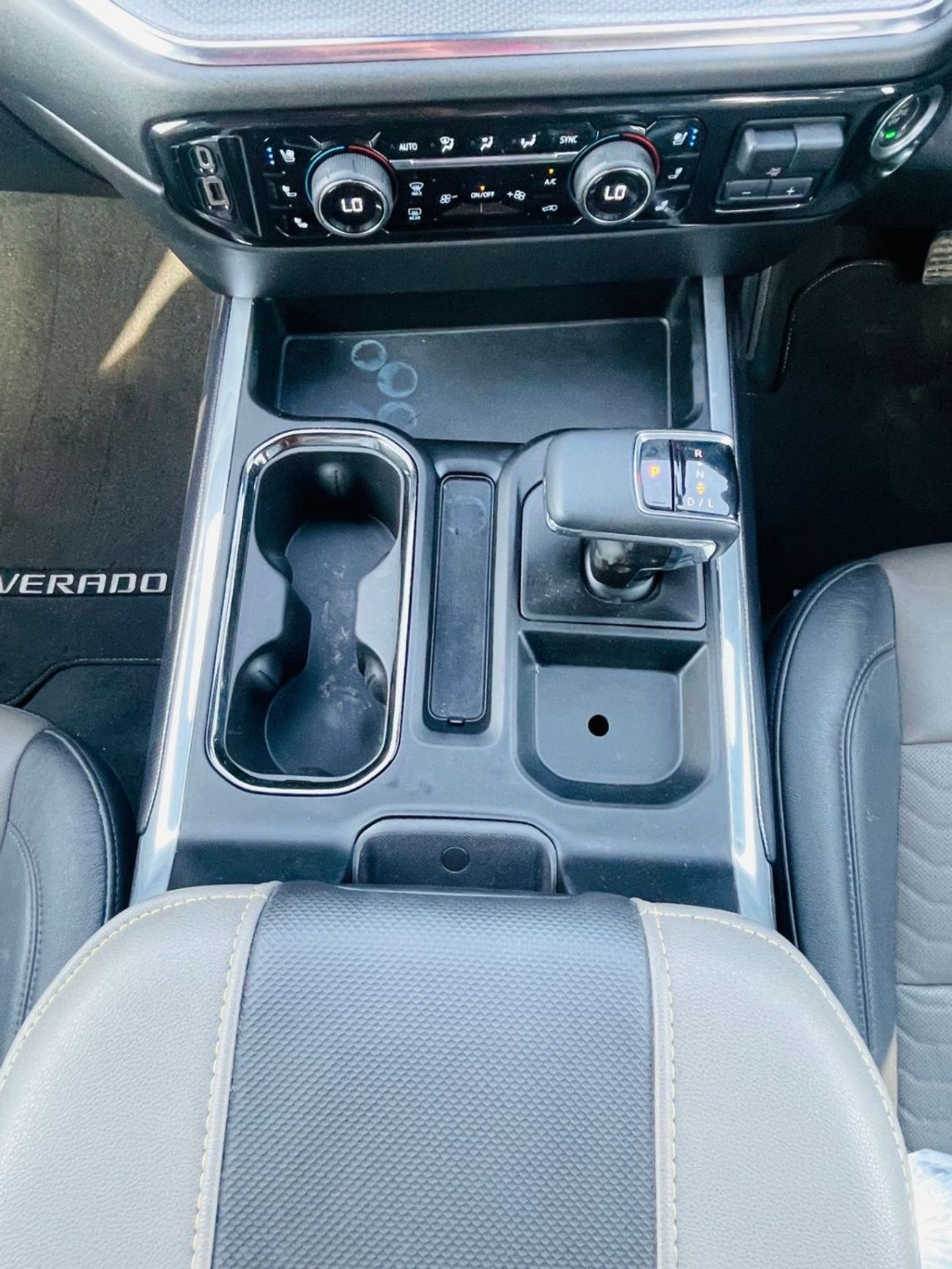 Chevrolet Silverado ZR2 Dual Cabin Pickup RHD 4WD 6.2L Eco tec3 V8 Petrol Engine Automatic 5 Seats 4 Doors