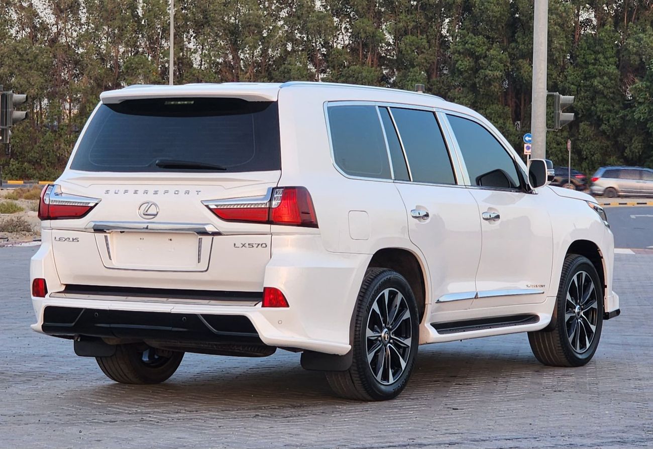 Lexus LX 570