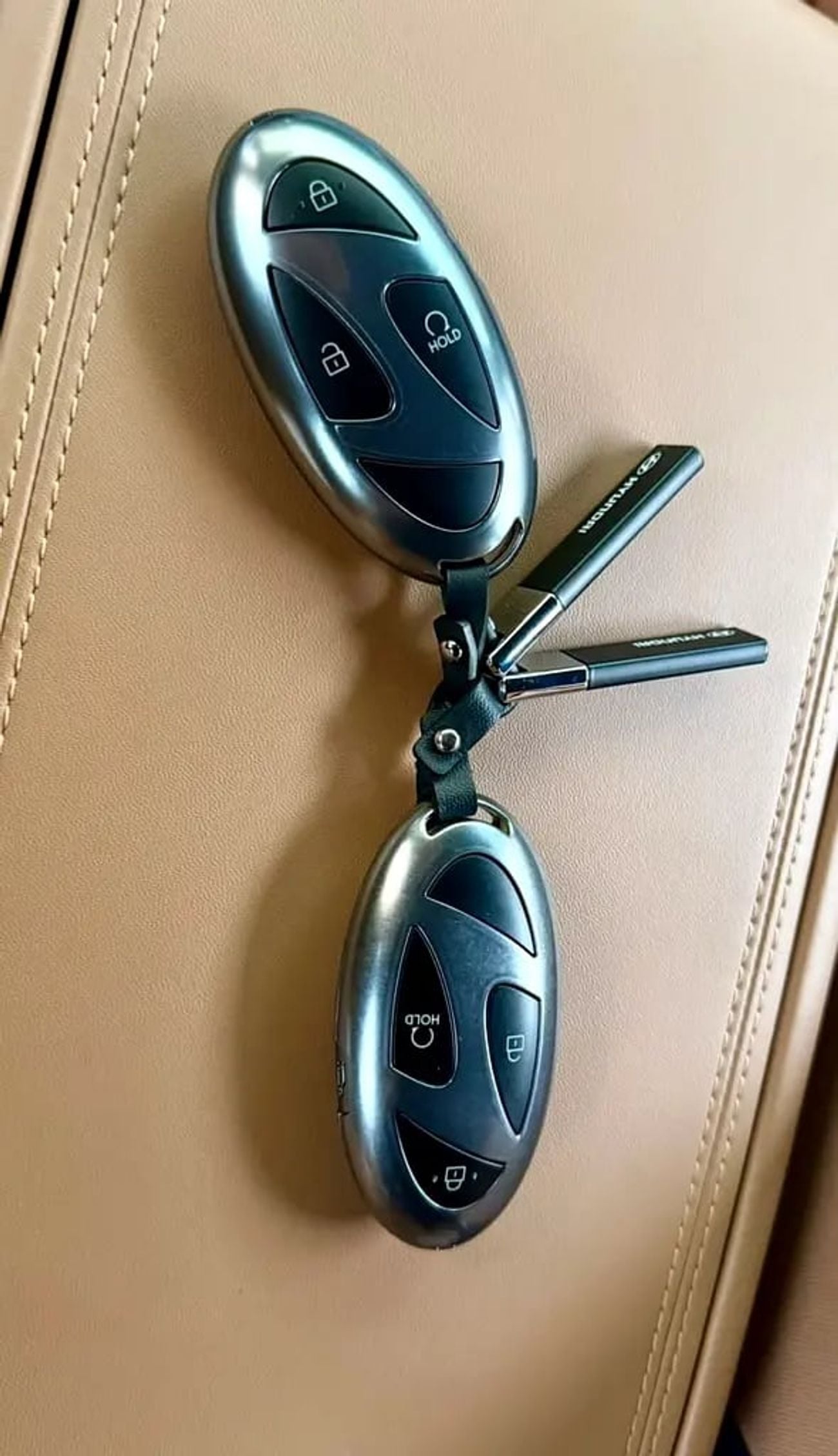 Hyundai Santa Fe COMFORT هيونداي سانتافي تحت الضمان تشيكات وكالة صبغ وكالة Comfort GCC