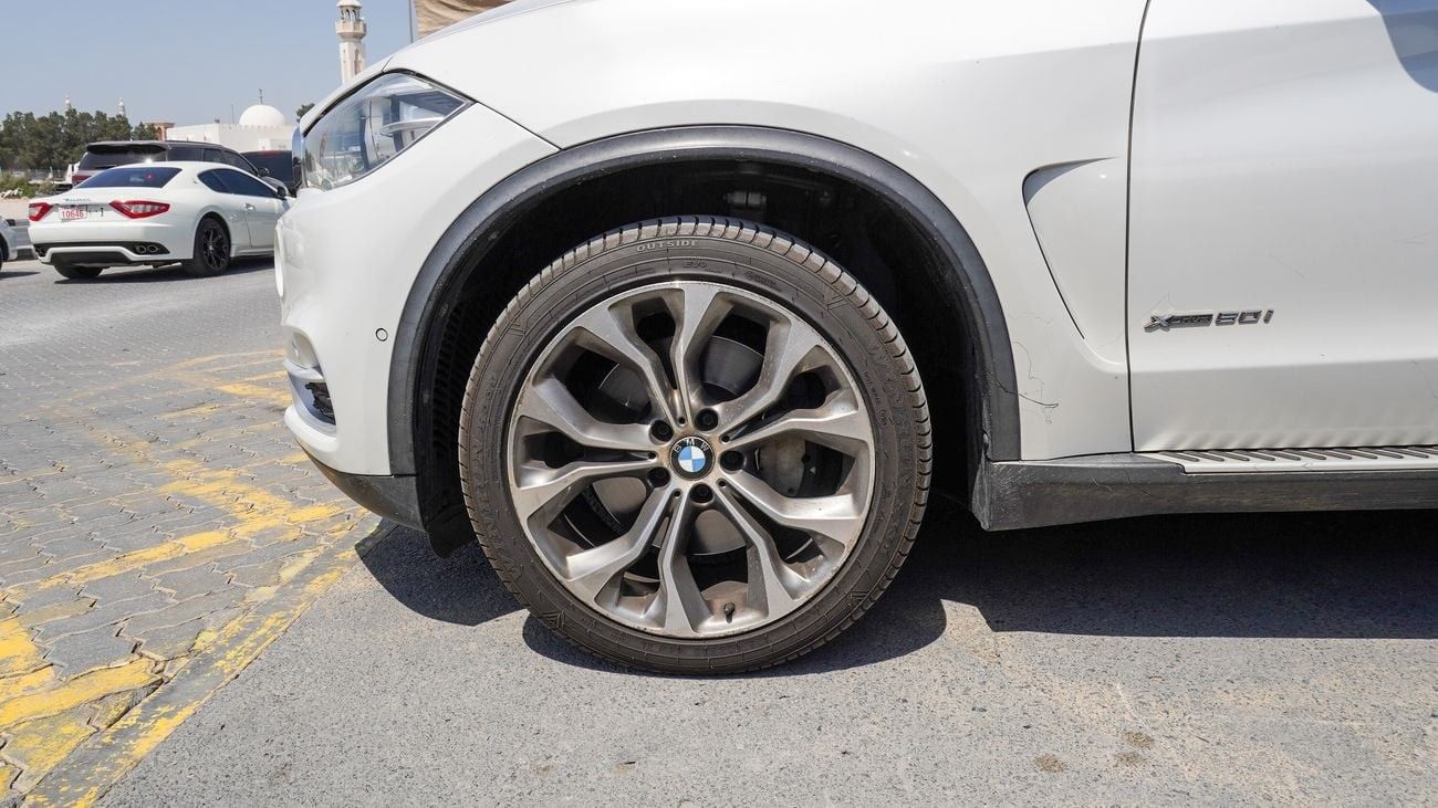 بي أم دبليو X5 XDrive 50i