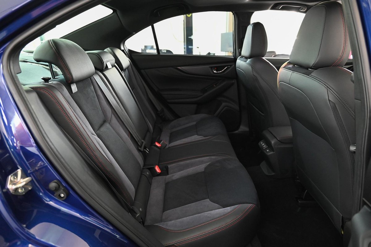 Subaru Impreza WRX interior - Seats