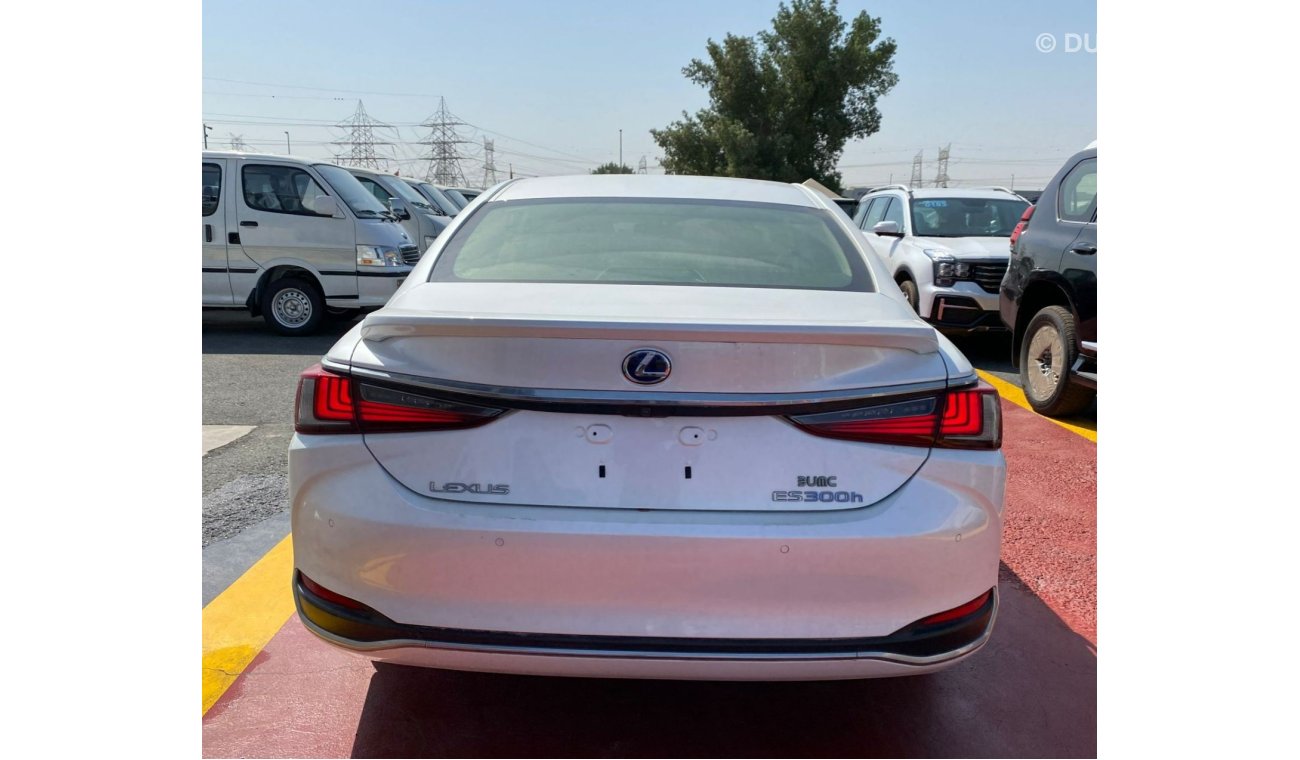 Lexus ES 300 LEXUS ES 300h HYBRID MODEL 2019 WHITE COLOR