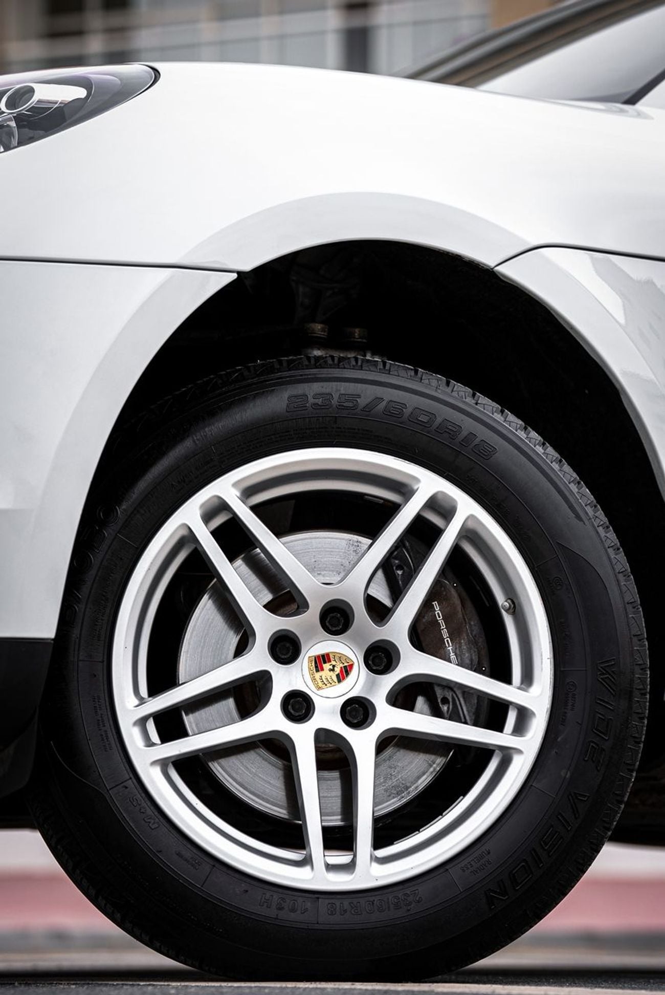 بورش ماكان Std 2.0L - sport chrono package