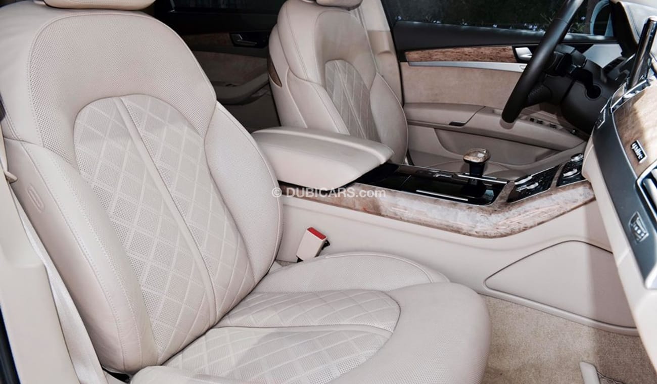 Audi A8 4.2L Quattro