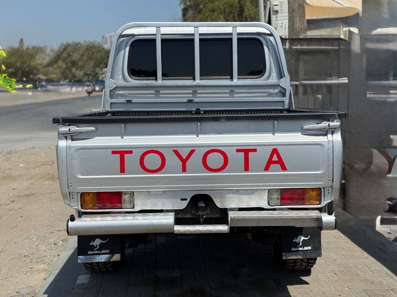 تويوتا لاند كروزر بيك آب Double Cabin 4.5L