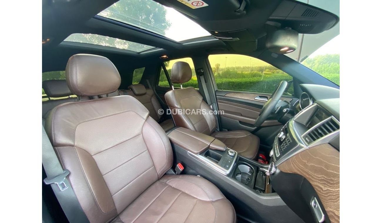 Mercedes-Benz ML 350 AMG Mercedes ML-350 2014 GCC V6 Perfect Condition - Full Option