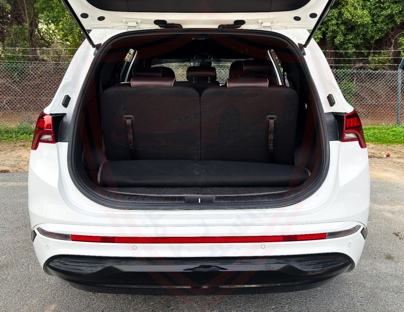 هيونداي سانتا في هيونداي سانتا في 2024، خليجية، خالية من الحوادث، بحالة ممتازة - 1445 درهم إماراتي شهرياً