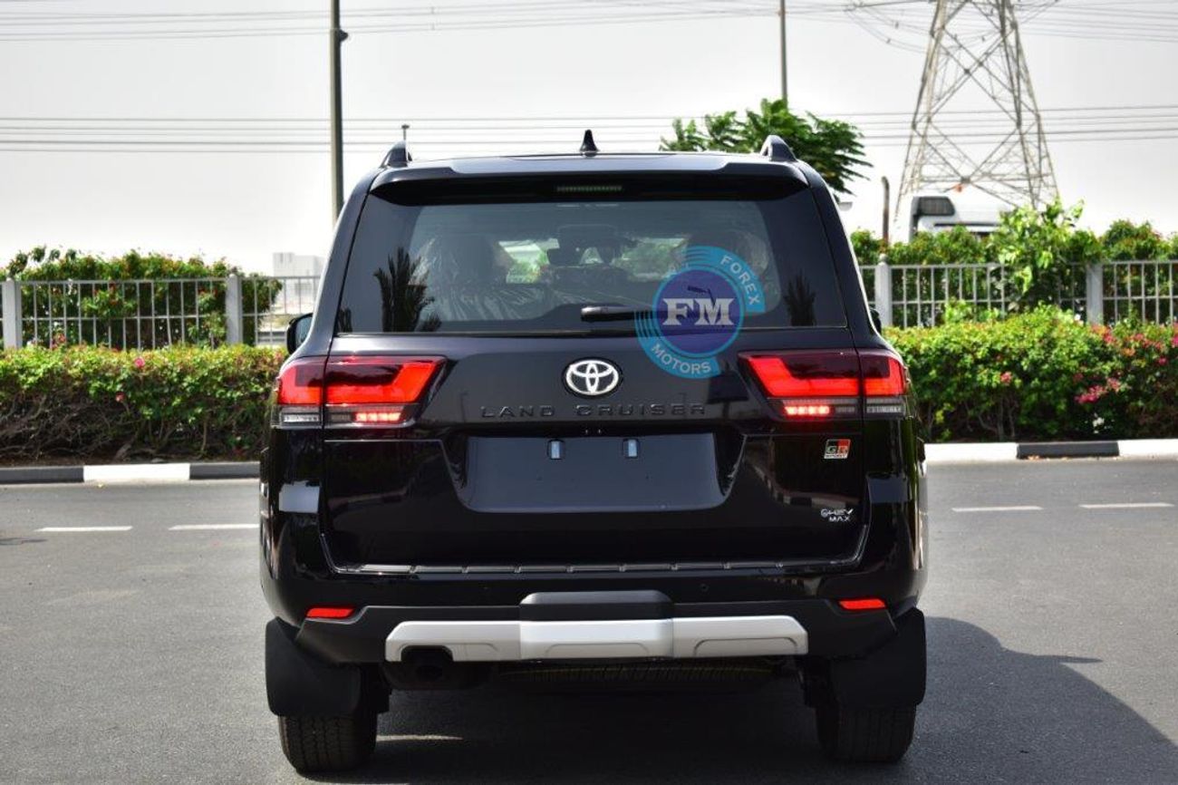 تويوتا لاند كروزر 300 GR-S 3.5 L Hybrid V6 7 Seat Automatic