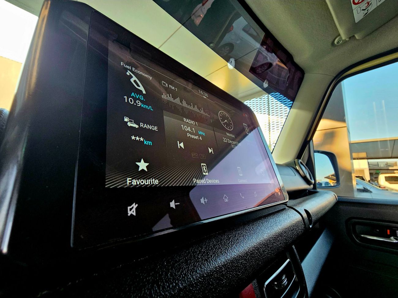 سوزوكي جيمني GLX/ DUAL TONE/ AUTOMATIC/ ORIGINAL PAINT/ 1.5L V4/ LOW MILEAGE