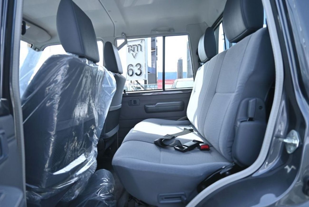 Toyota Land Cruiser Pick Up Toyota Land Cruiser Pickup, 70 series, 4.5L Turbo V8 Diesel, Manual Gear, Double Cabin, Model 2024