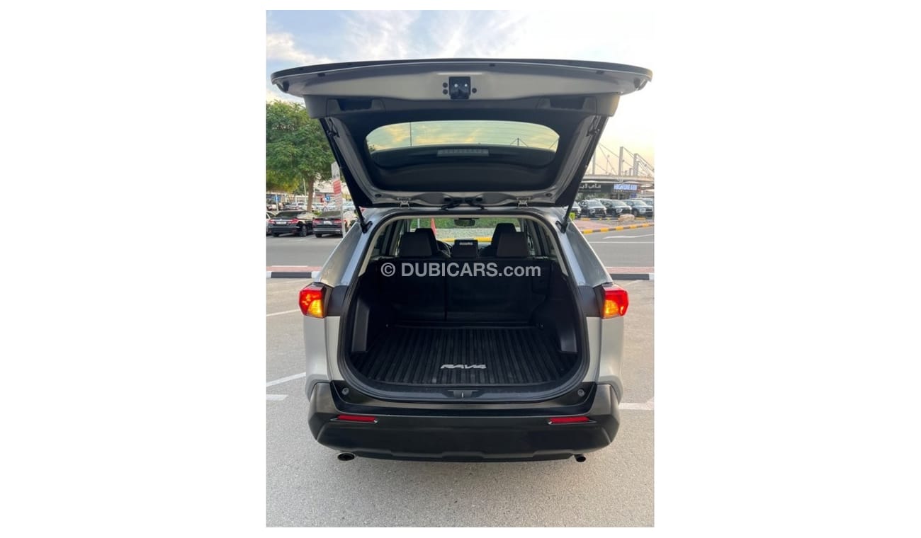 Toyota RAV4 2021 XLE LIMITED PUSH START AWD 2.5L UAE PASS