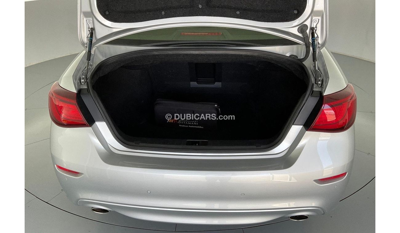 Infiniti Q70 Excellence / Luxe