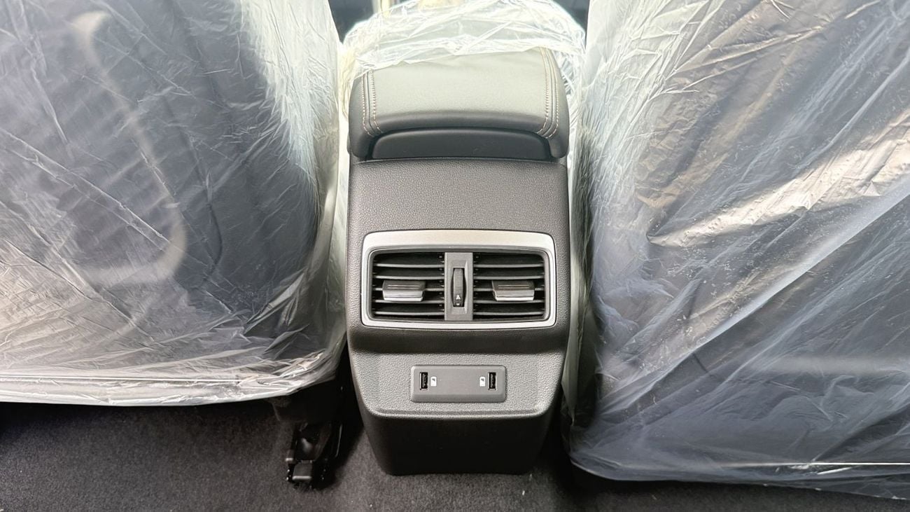 رينو كوليوس 2.5L Petrol 4WD 2025YM