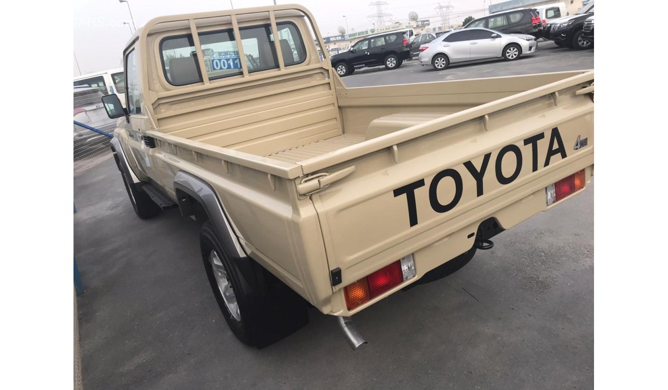 Toyota Land Cruiser Pick Up DIESEL TOP CAR   0KM