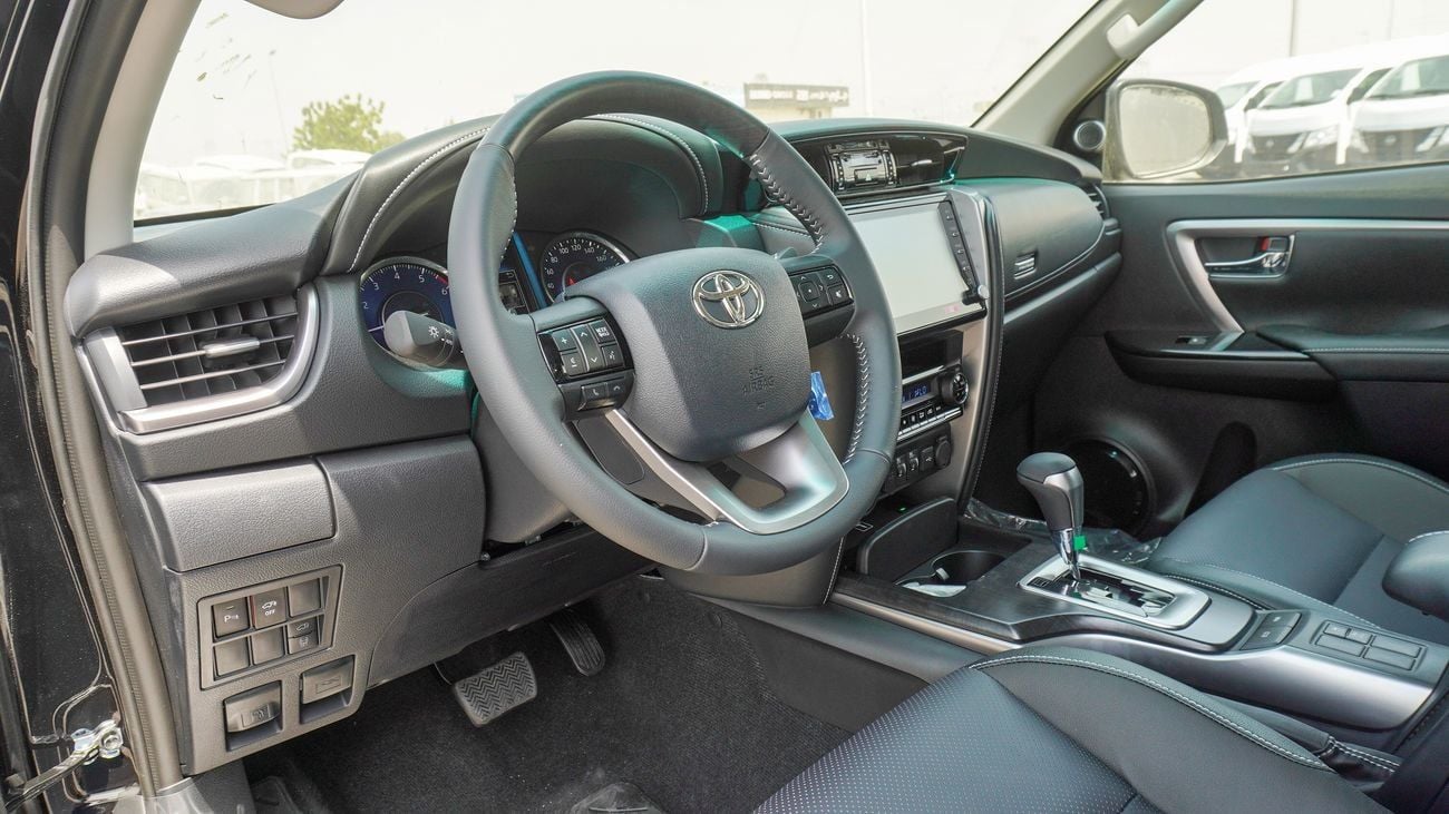 Toyota Fortuner SR5  4.0L V6