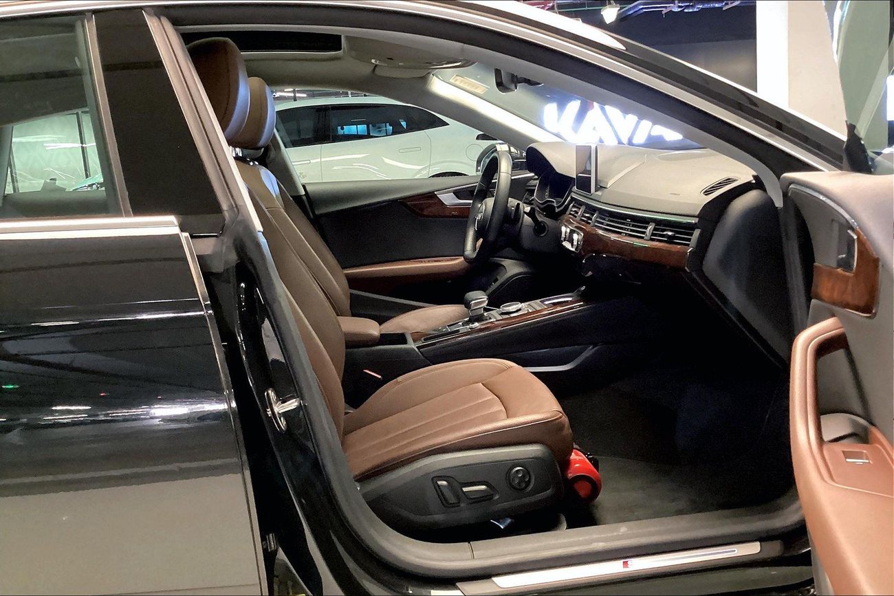 أودي A5 40 TFSI S-Line & Technology Package | شامل الضمان | 0 ﺪﻔﻋﺓ ﺃﻮﻟﻯ