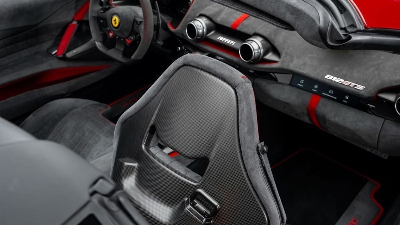 فيراري 812 GTS GTS