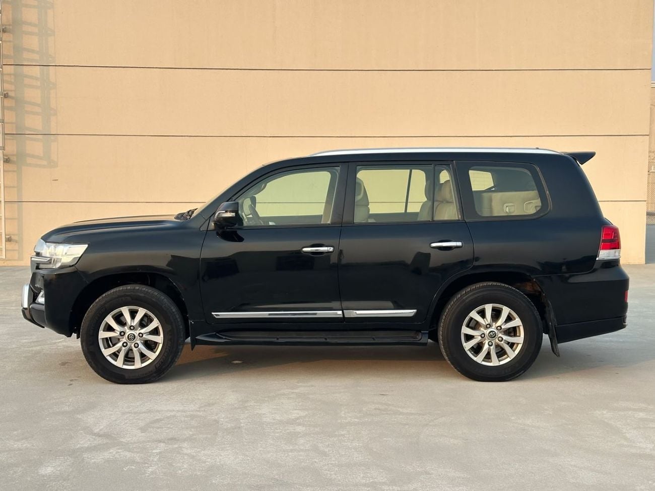 Toyota Land Cruiser GXR