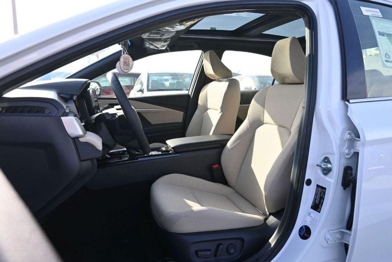 Toyota Camry Toyota Camry LE 2.5L Hybrid, Model 2025 Color White (Export Price)